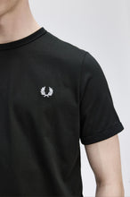 Indlæs billede til gallerivisning Fred Perry M3519 Ringer T-Shirt Black - Supermen.dk
