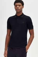 Indlæs billede til gallerivisning Fred Perry M3600 Navy / Laurel Wreath Green / Carrington Brick - Supermen.dk
