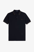 Indlæs billede til gallerivisning Fred Perry M3600 Navy / Laurel Wreath Green / Carrington Brick - Supermen.dk
