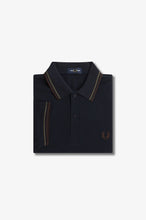 Indlæs billede til gallerivisning Fred Perry M3600 Navy / Laurel Wreath Green / Carrington Brick - Supermen.dk
